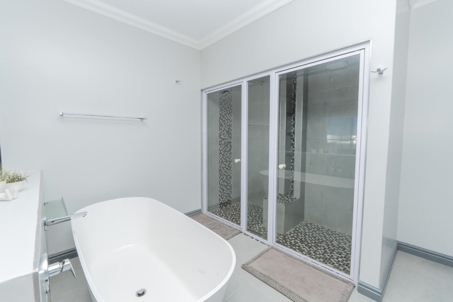 4 Bedroom Property for Sale in Laguna Sands Western Cape